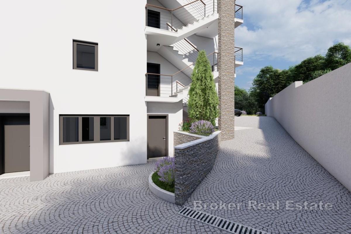 Drei-Zimmer-Wohnung mit Garten – Kamen, nahe Split