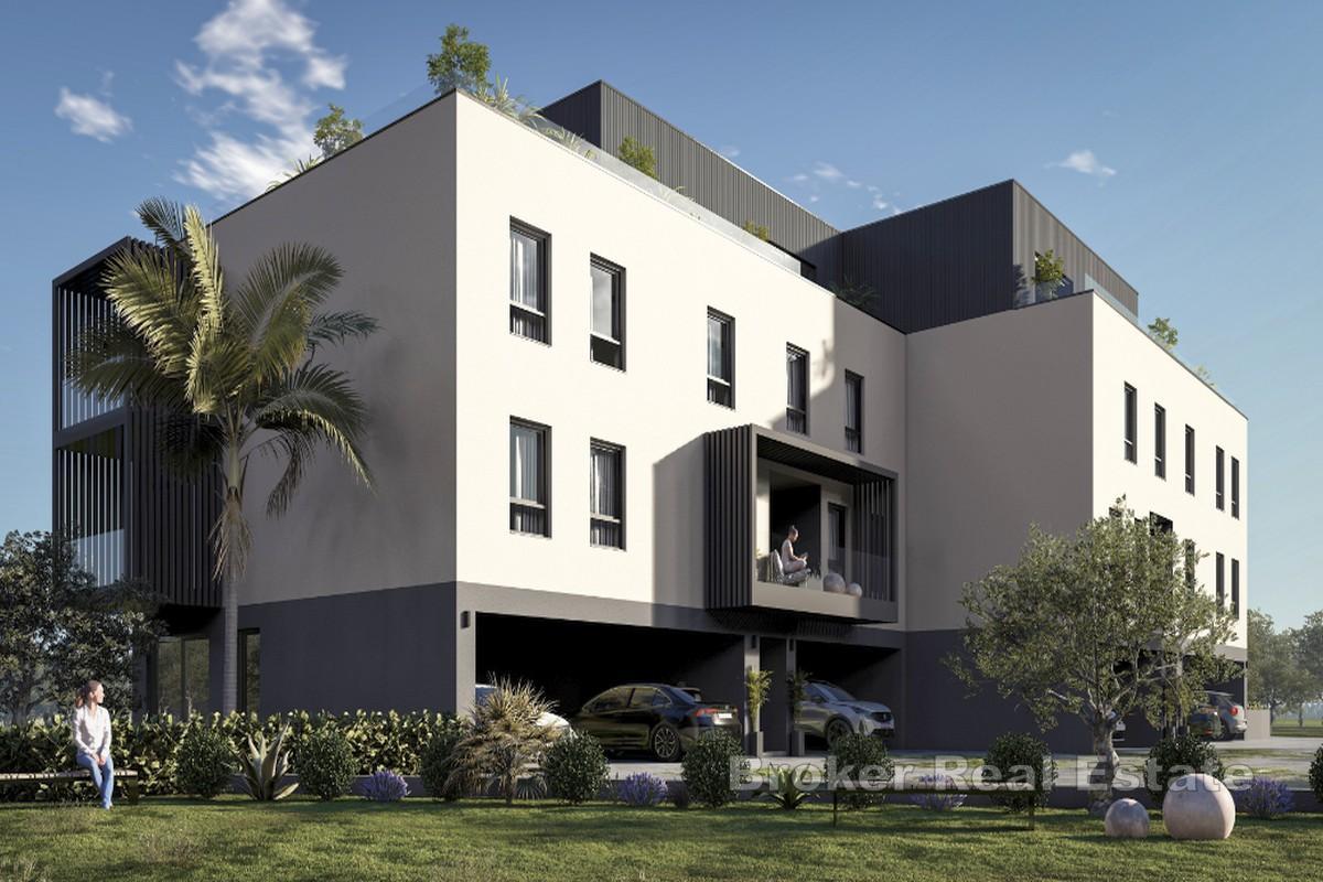 Moderno appartamento con due camere da letto in un nuovo edificio, vicino al mare