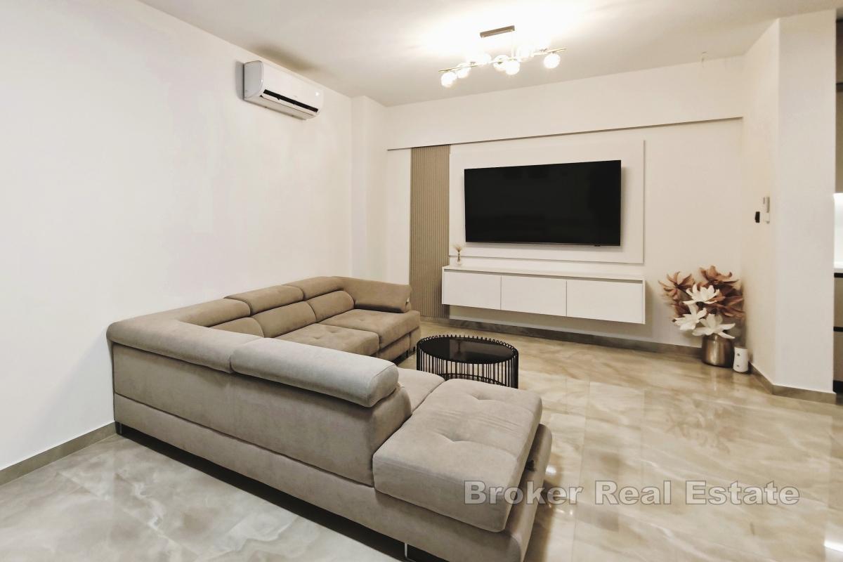 Elegante appartamento recentemente ristrutturato a Žnjan