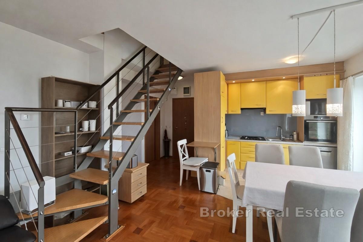 Vier-Zimmer-Maisonette-Wohnung mit Stellplatz