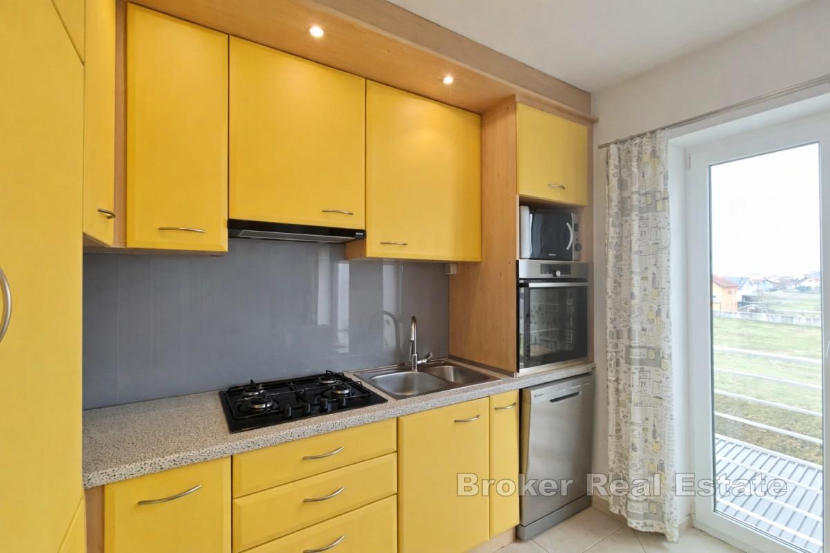 Vier-Zimmer-Maisonette-Wohnung mit Stellplatz