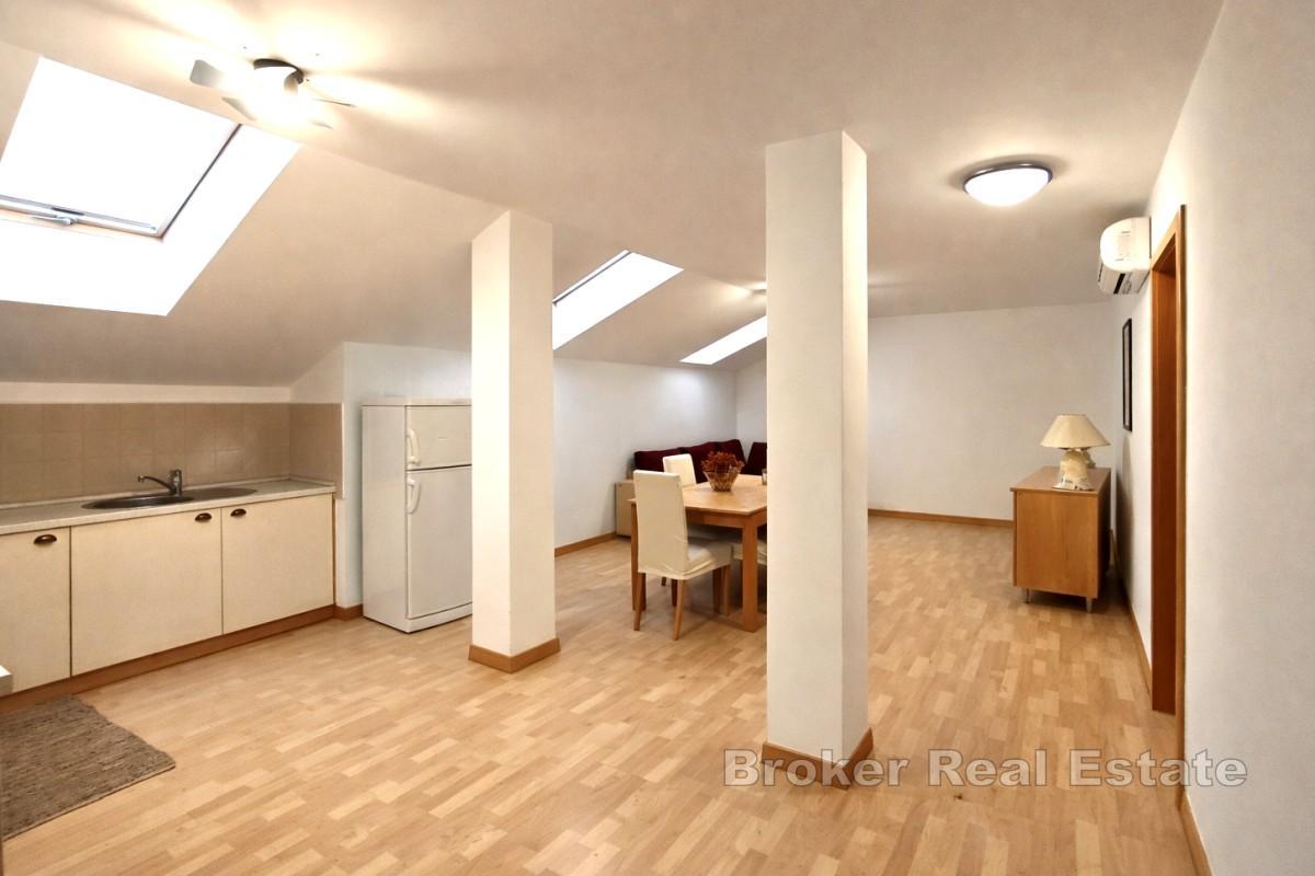 Dvoupokojový apartmán ve Vrbosce - blízko moře a centra
