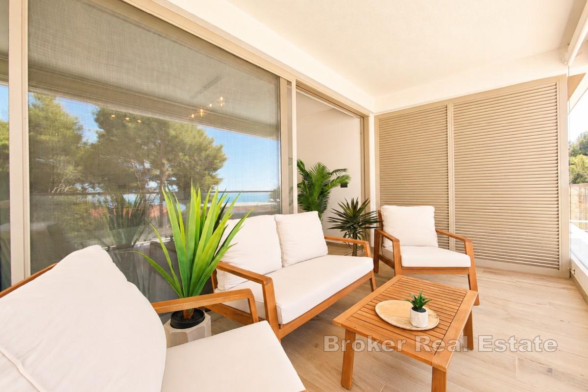 Appartamento moderno con balcone e posto auto - a 200 m dal mare