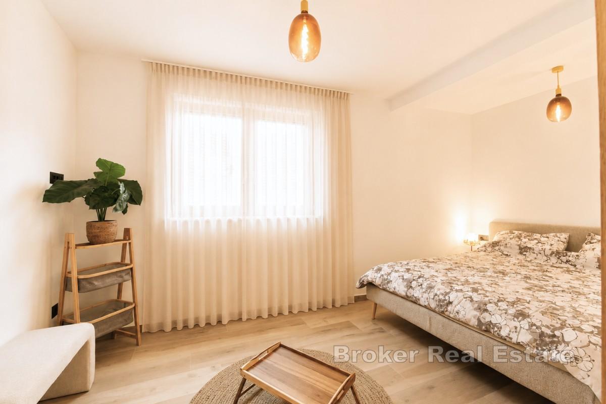 Appartamento moderno con balcone e posto auto - a 200 m dal mare