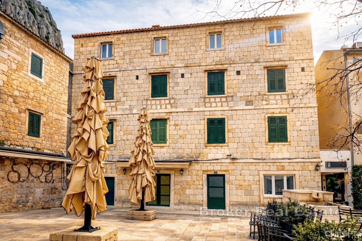 Stenhus i centrala Omiš