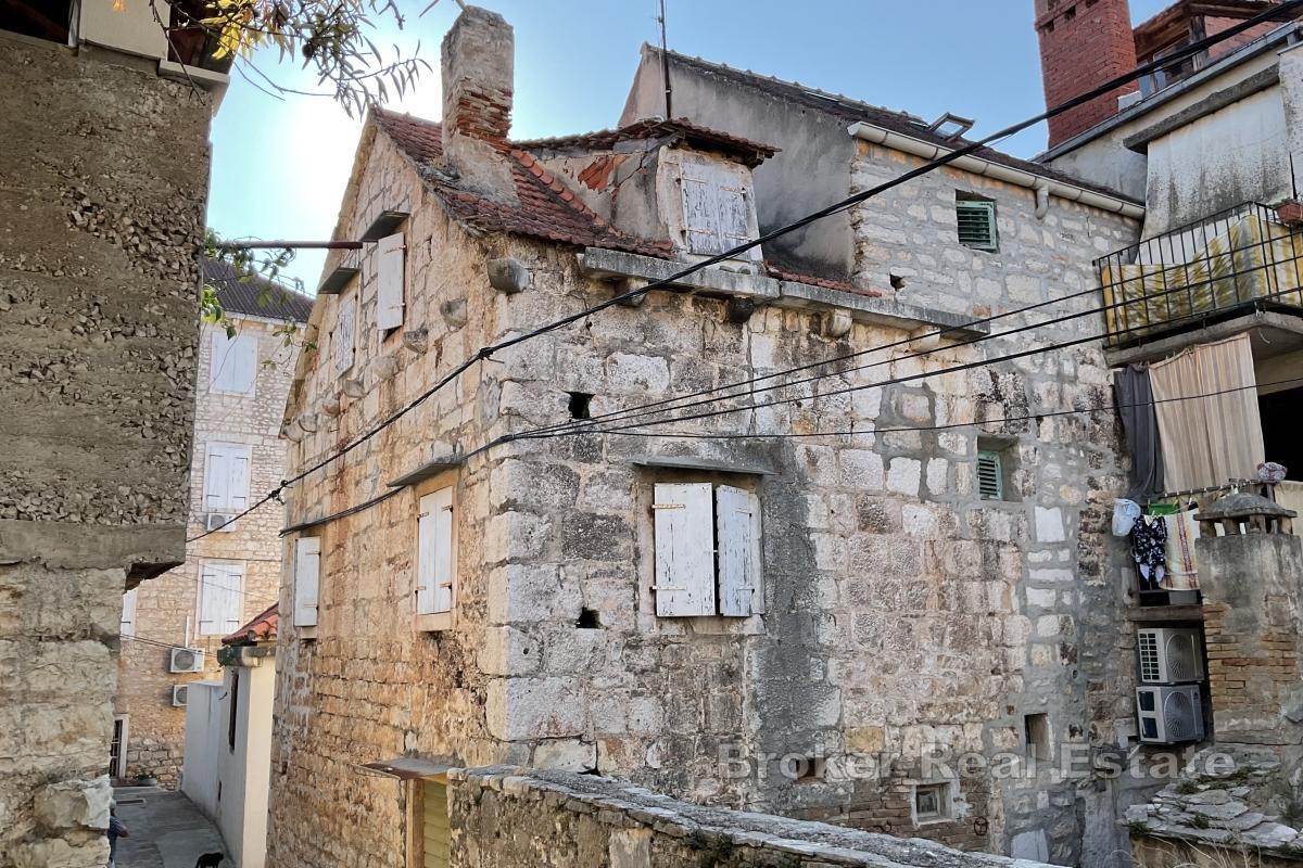 Authentisches Steinhaus