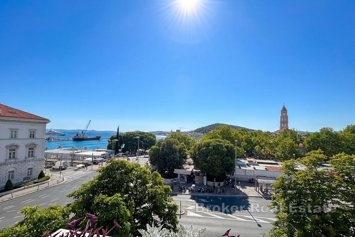 Spacieux appartement dans un emplacement exceptionnel à Split