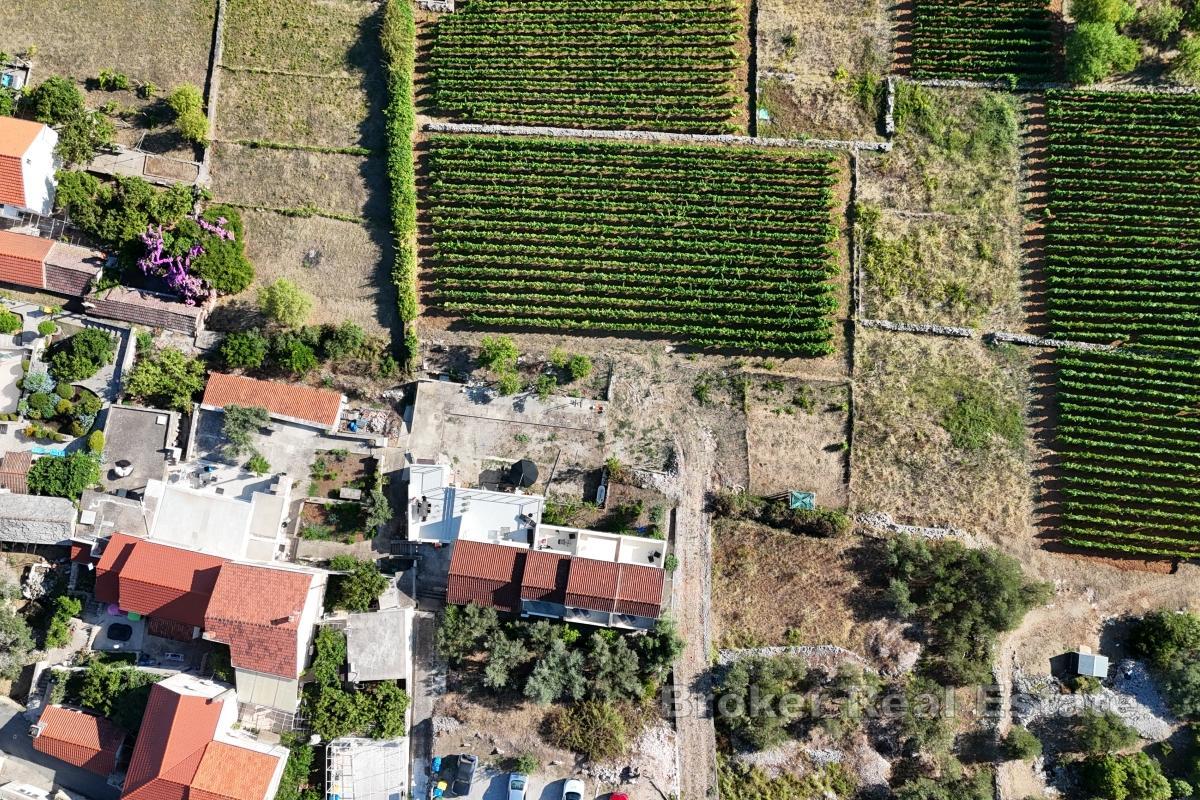 Palazzo residenziale vicino al mare