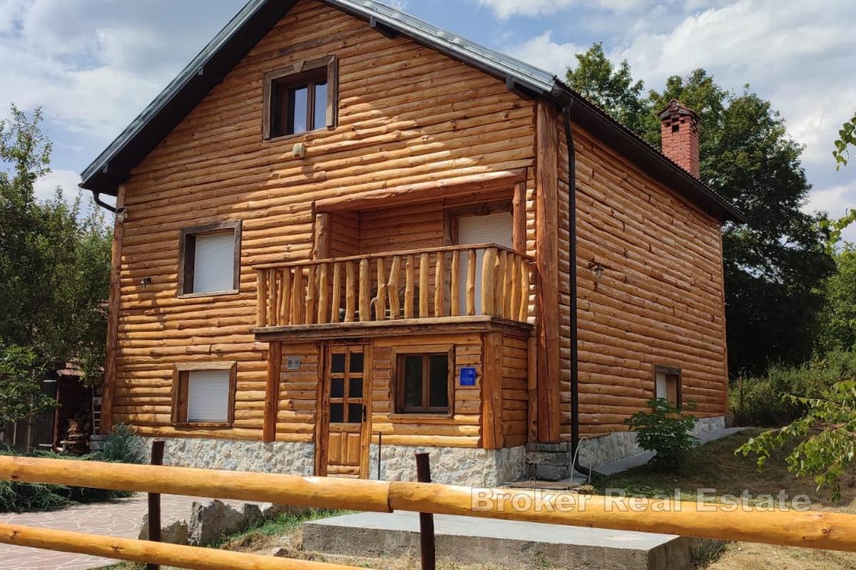 Velký pozemek s domem