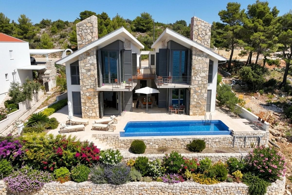 Villa med havutsikt