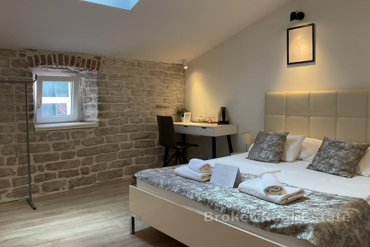 Propriété de charme avec 9 chambres design dans le centre historique