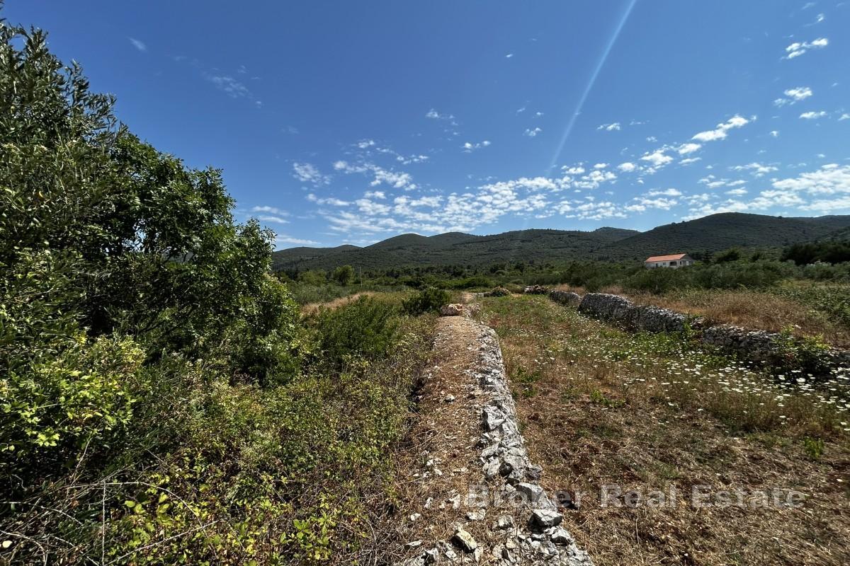 Terrain à bâtir avec vue panoramique sur la mer