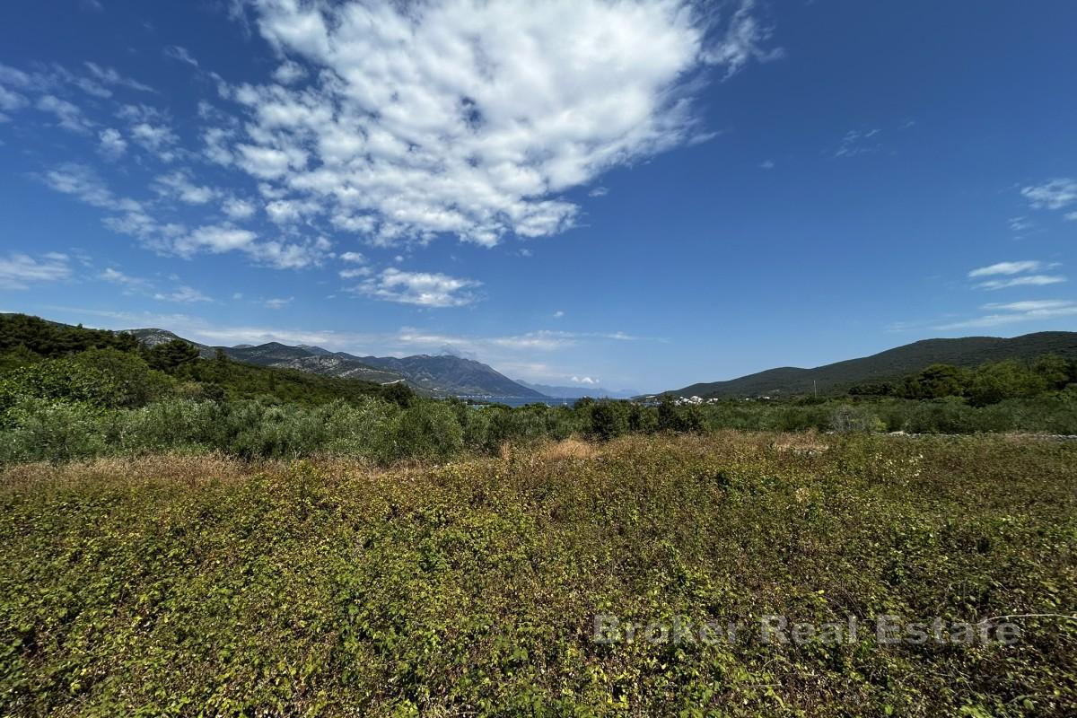 Terrain à bâtir avec vue panoramique sur la mer