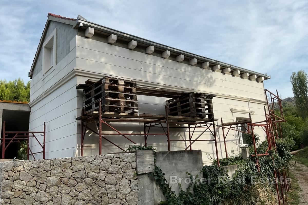 Authentisches Steinhaus inmitten der Natur