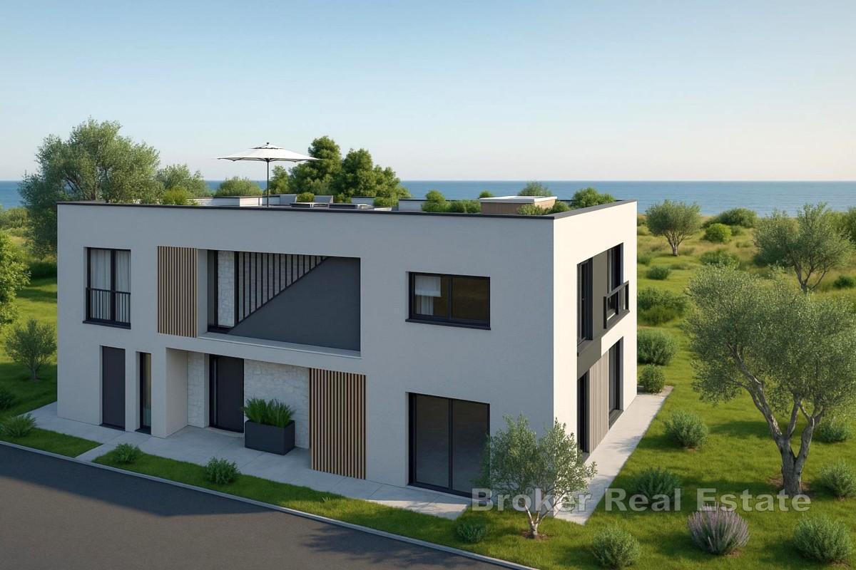 Villa moderna con piscina e terrazza panoramica