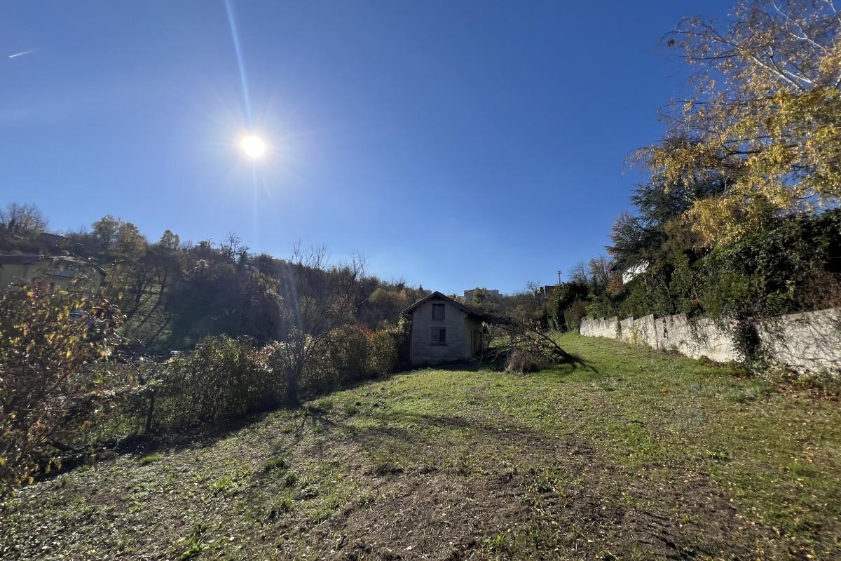 Terreno edificabile di pregio con permesso e autorizzazione edilizia