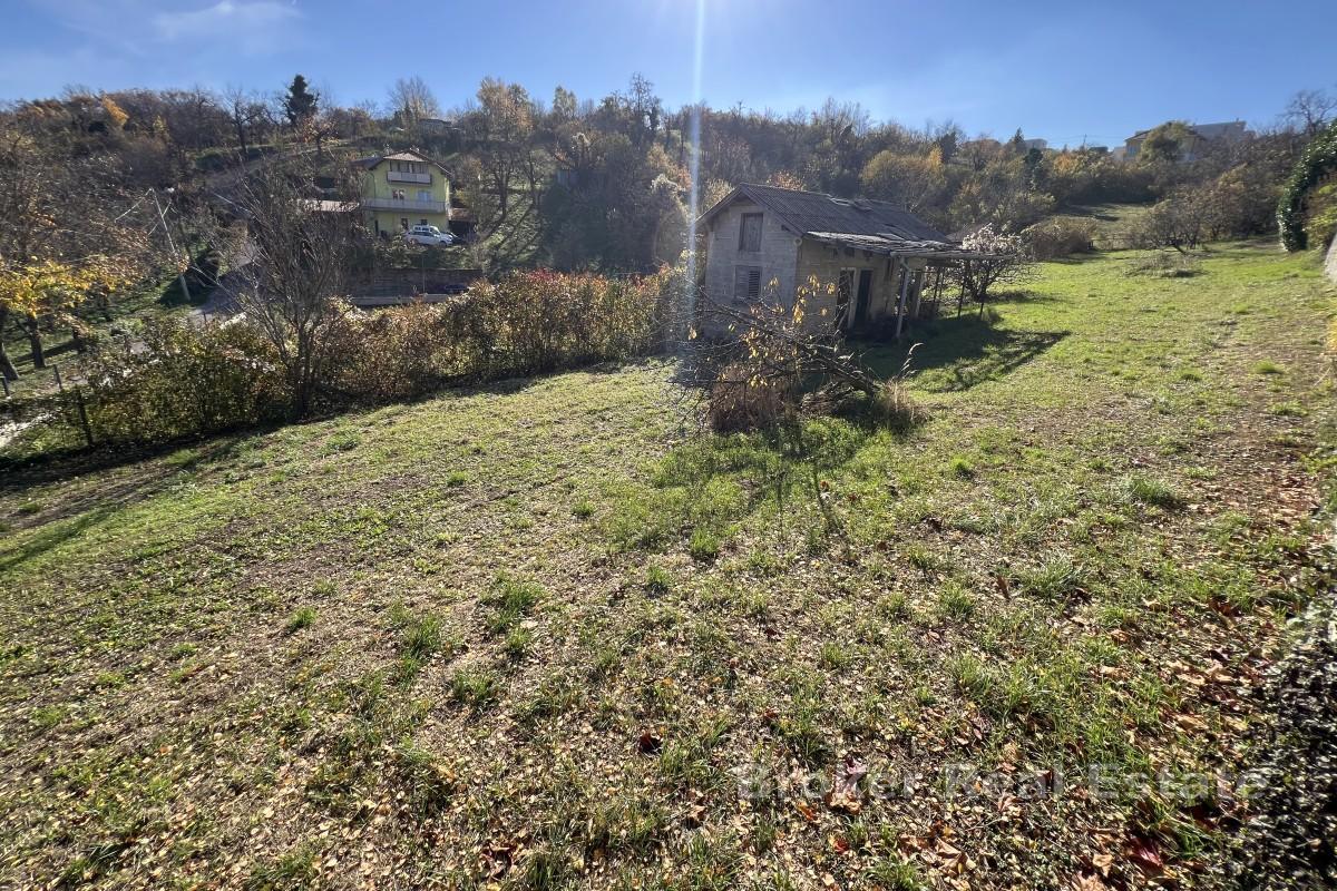 Terreno edificabile di pregio con permesso e autorizzazione edilizia