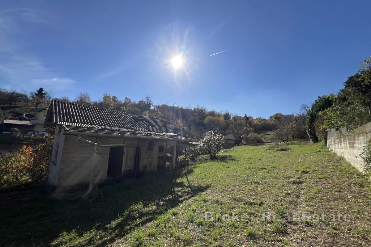 Terreno edificabile di pregio con permesso e autorizzazione edilizia