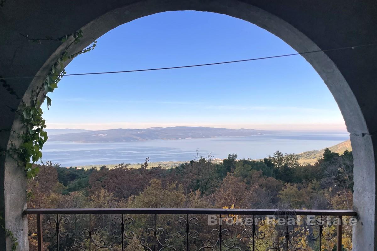 Terreno edificabile con vista mare