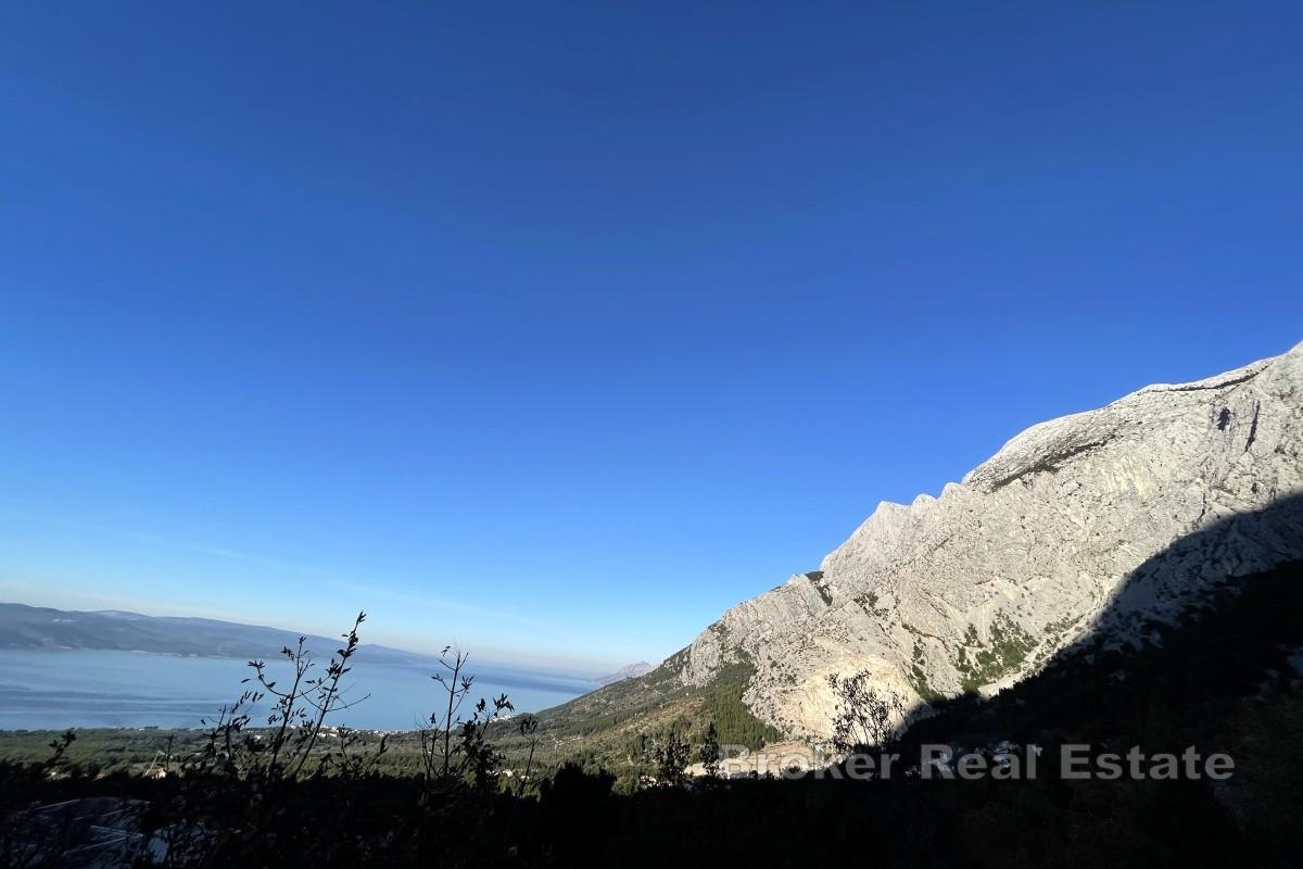 Terreno edificabile con vista mare