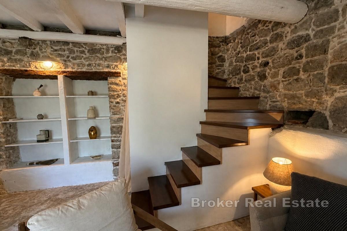 Authentisches Steinhaus – Tradition trifft Eleganz