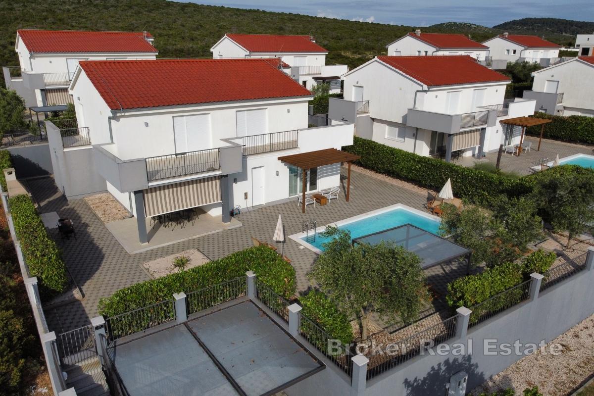 Turistický resort s osmi soukromými vilami