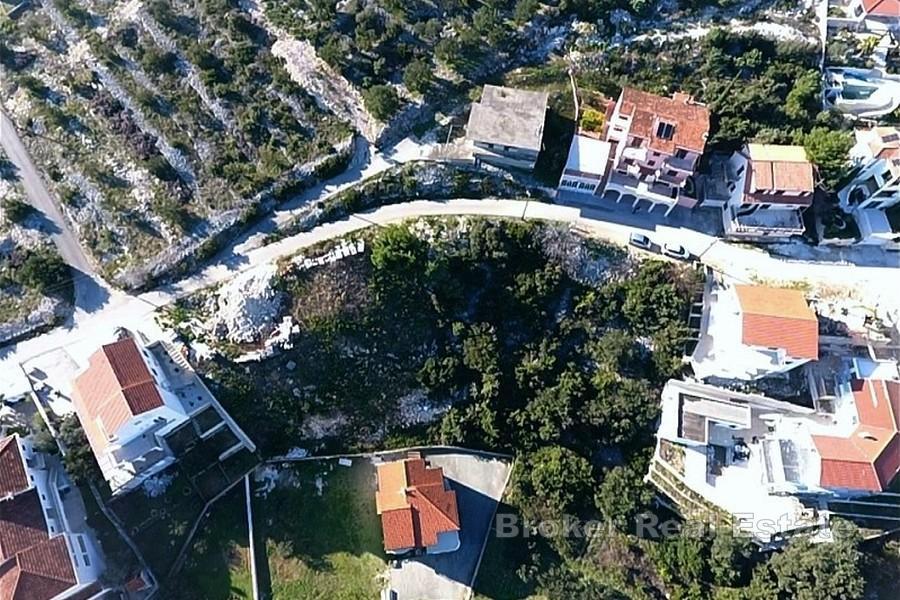 Terreno edificabile in posizione privilegiata sulla costa