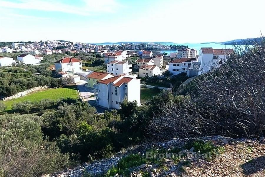 Terreno edificabile in posizione privilegiata sulla costa