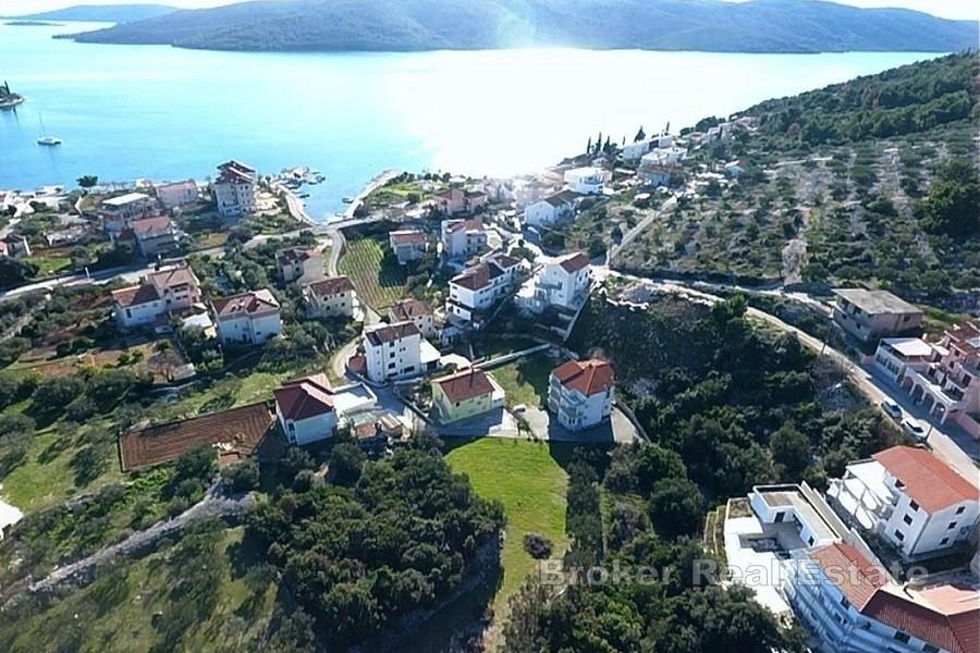 Terreno edificabile in posizione privilegiata sulla costa