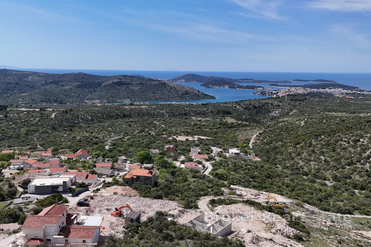 Terreno edificabile in posizione strategica con vista mare