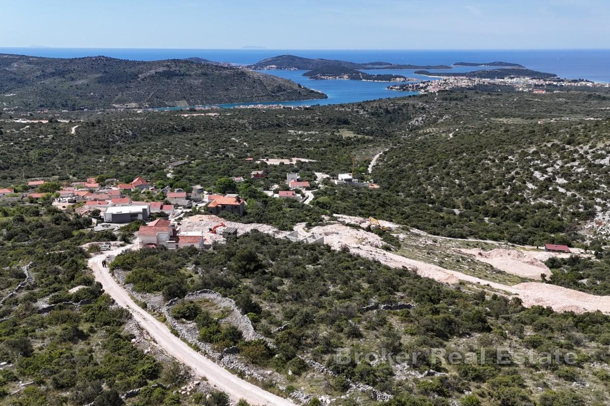 Terreno edificabile in posizione strategica con vista mare