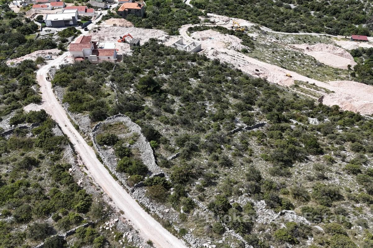 Terreno edificabile in posizione strategica con vista mare