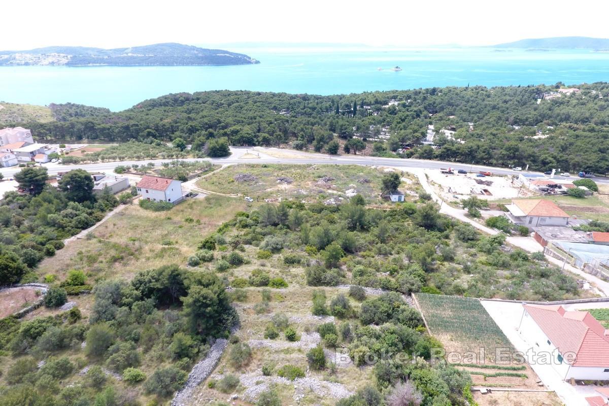 Ampio terreno edificabile con vista mare libera