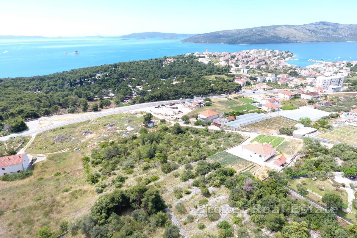 Ampio terreno edificabile con vista mare libera