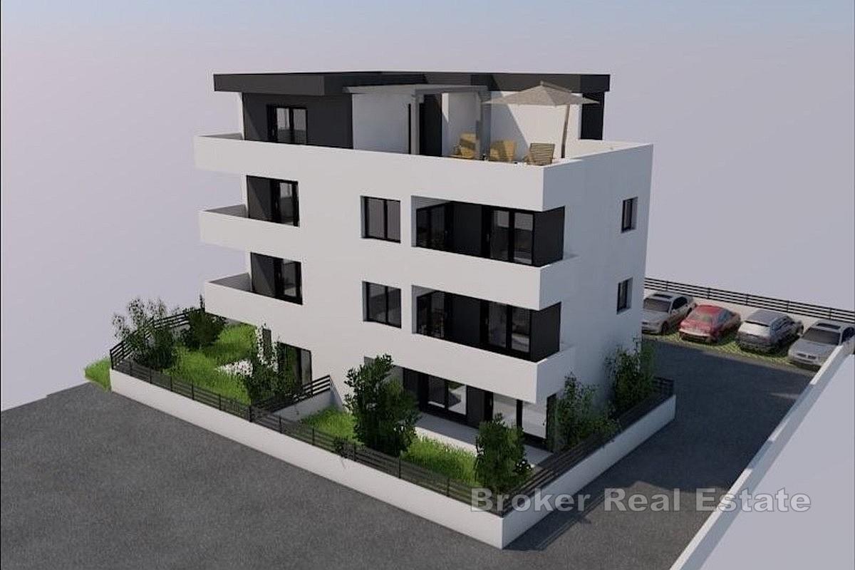 Moderno appartamento in un nuovo edificio con vista mare