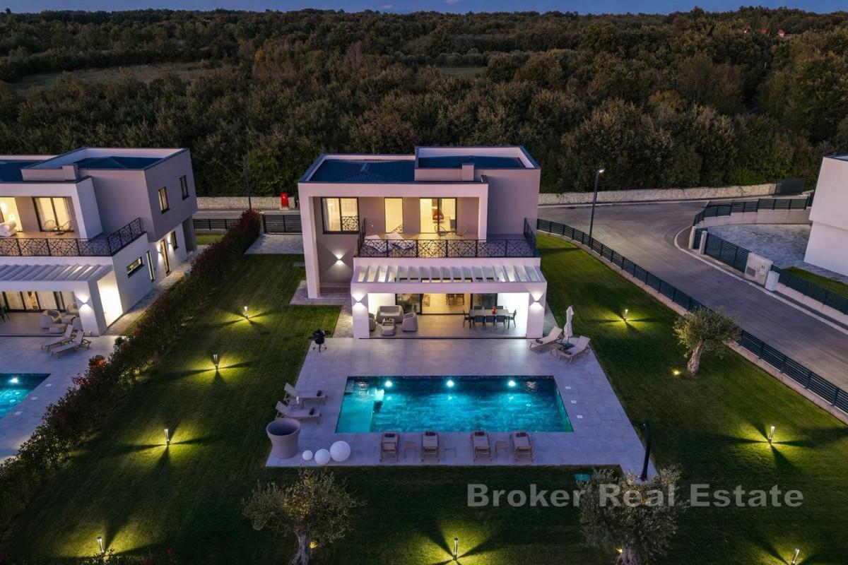 Modern designvilla med privat pool