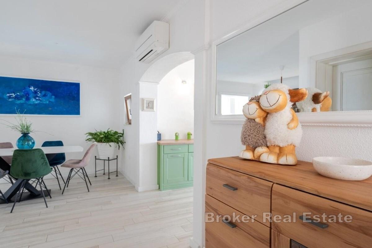 Ekstraordinær privat villa med uhindret havutsikt