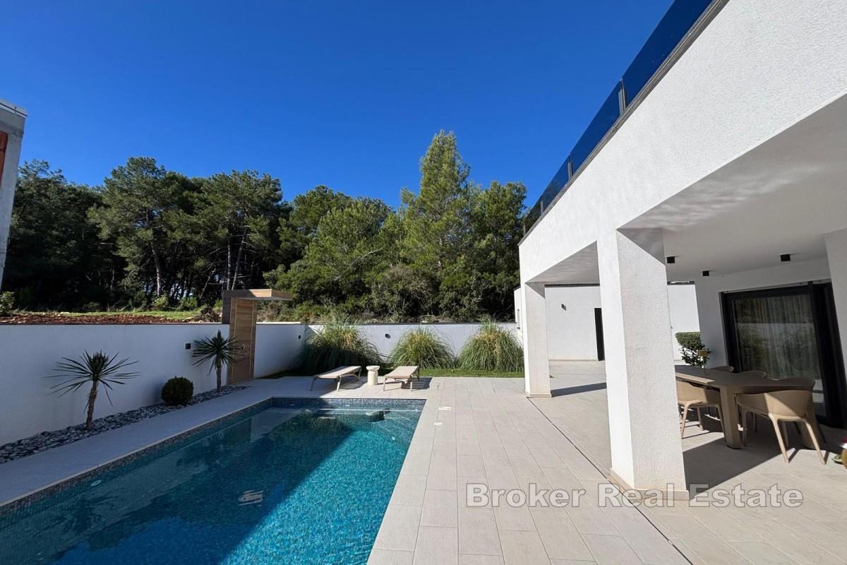Villa de luxe avec piscine dans un quartier calme de Pula