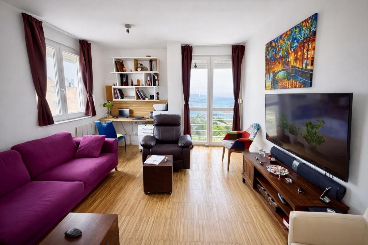 Helle 3-Zimmer-Wohnung mit Panoramablick