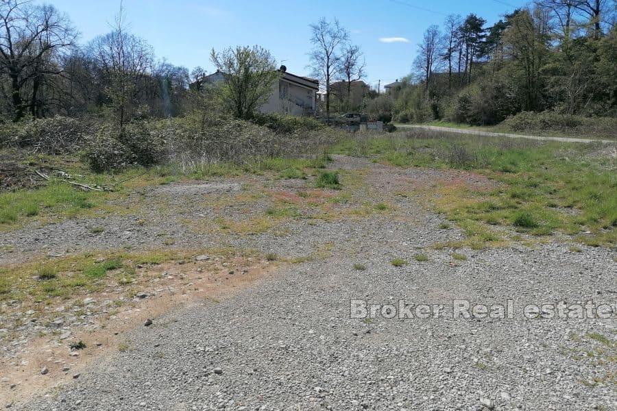 Building plot in a quiet location
