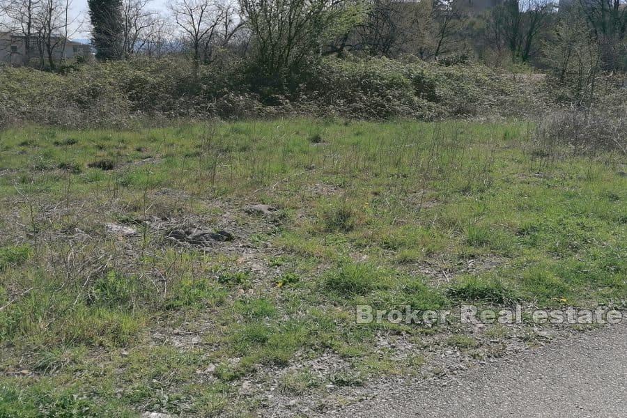 Building plot in a quiet location