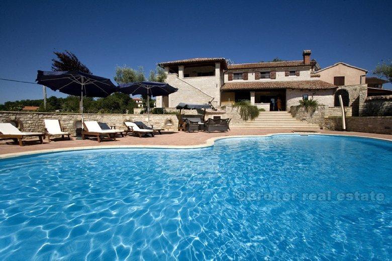 Luxusvilla mit Pool