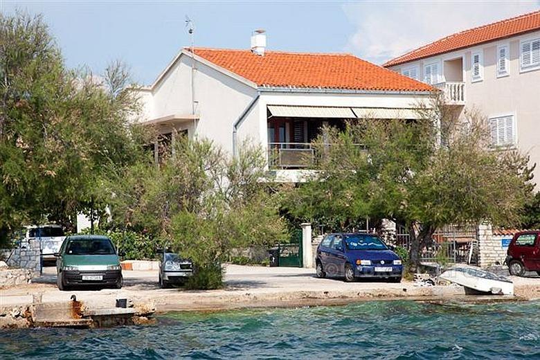 Maison / villa, première rangée de la mer