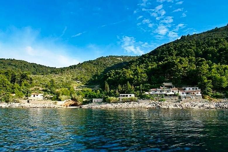 Kuća / vila, kamena, prvi red do mora