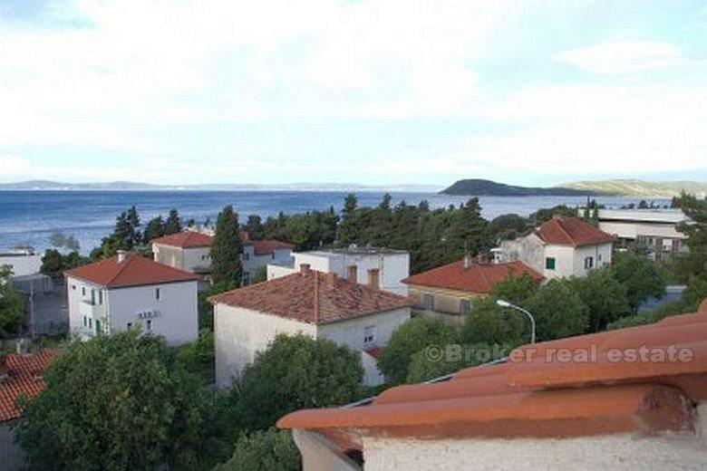 Hus / Villa med 25.000 m2 olivenlund, til salgs