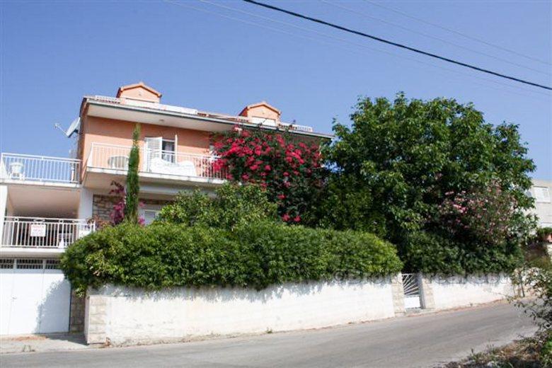 House / villa, sea view