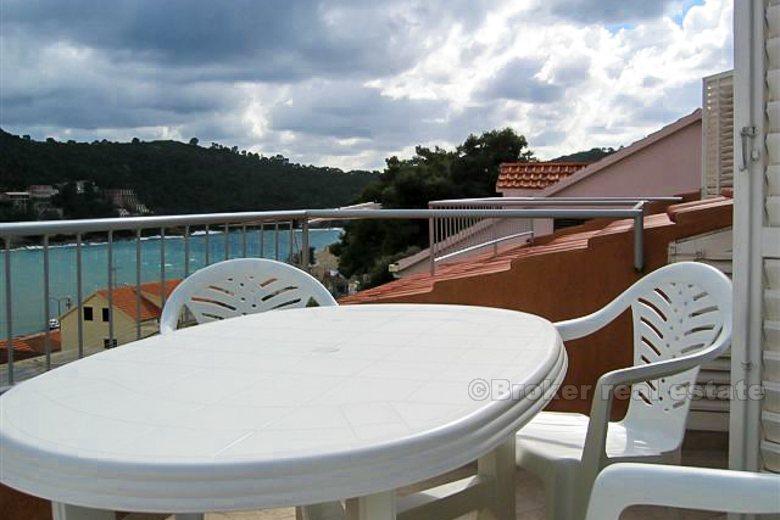 House / villa, sea view