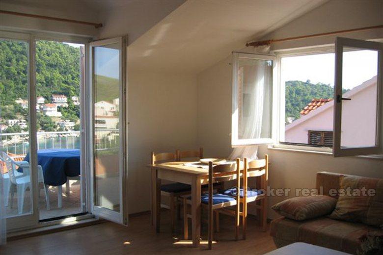 House / villa, sea view