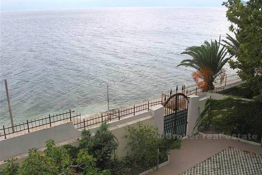 Villa avec vue spectaculaire, à vendre