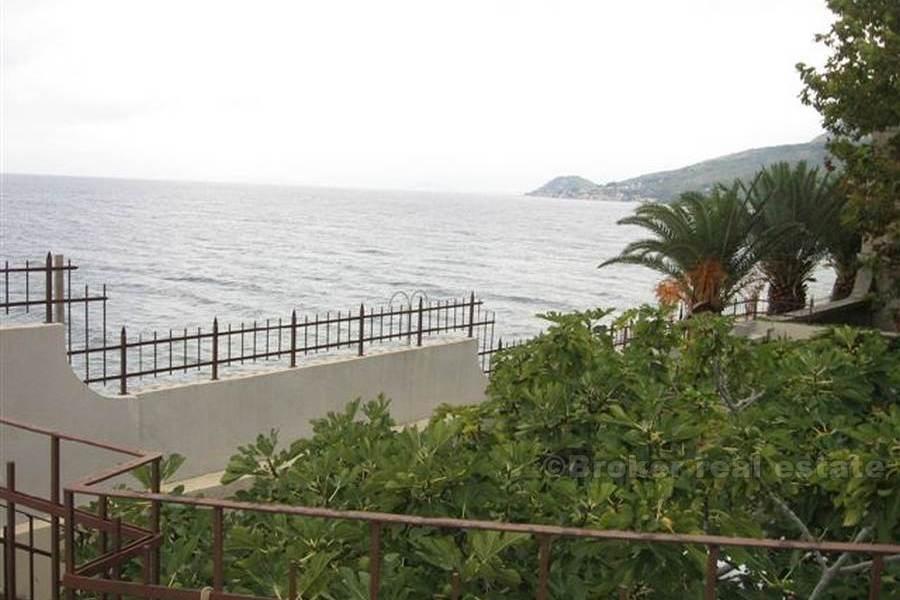 Villa avec vue spectaculaire, à vendre